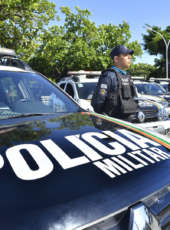 Dupla suspeita de lesionar PM e roubar mulher é presa em Fortaleza