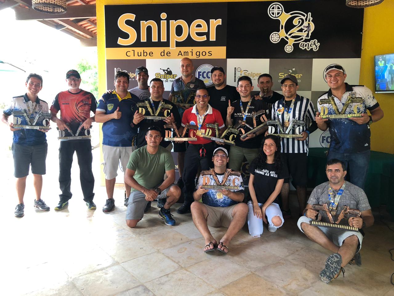 Policiais Militares participam de Campeonato Cearense de Tiro Prático promovido pela FCETP