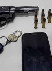 Força Tática prende suspeitos por porte ilegal de arma de fogo no bairro Acarapé