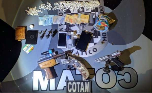 Ponto de venda de drogas é fechado em ação da PMCE na RMF