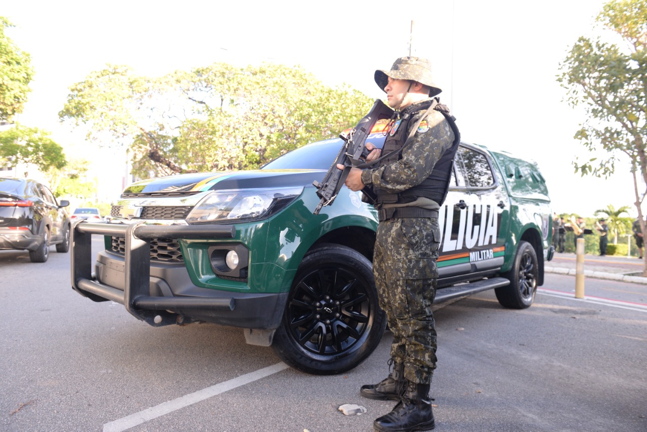 Comando da PMCE se reúne com a tropa do BPMA no Parque do Cocó