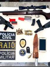 Ação conjunta entre PMCE e PCCE apreende armas de fogo e recuperam veículo roubado