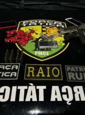 Ação integrada da PMCE resulta em apreensão de arma e drogas, após confronto em Amontada