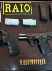 CPRaio da PMCE prende dois suspeitos com drogas e armas de fogo em Orós