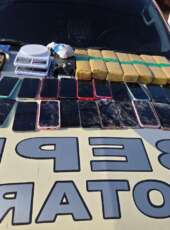 PMCE apreende mais de 8 kg de drogas e munições durante ação do COTAR em Russas