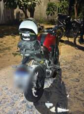 PMCE recupera motocicleta e pertences roubados e prende suspeito em Caucaia