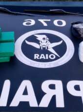 PMCE apreende mais de 5 kg de drogas e prende casal em abordagem a ônibus interestadual em Várzea Alegre