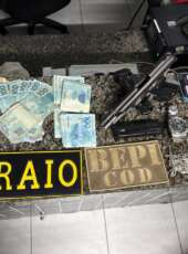 PMCE  prende suspeito com pistola e dinheiro de origem duvidosa durante operação em São Benedito