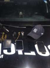PMCE apreende pistola e prende suspeito em abordagem a carro no bairro José de Alencar em Fortaleza