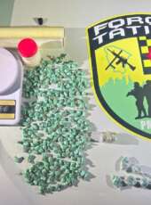PMCE apreende mais de 275 papelotes de drogas e materiais para o tráfico em Fortaleza