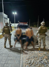 BEPI da PMCE captura dois homens e apreende facão após tentativa de homicídio em Camocim