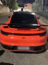 BPRE da PMCE prende motorista armado em Porsche no bairro Vicente Pinzón, em Fortaleza